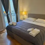 Easy Italy Duomo Апартаменты *