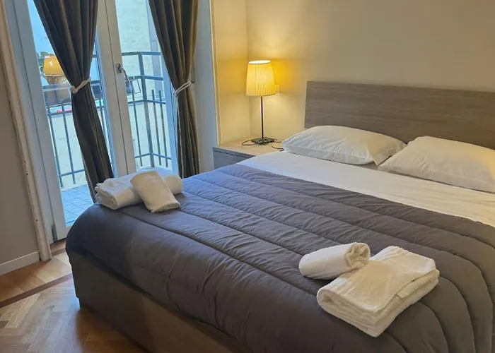 Easy Italy Duomo Apartmán *